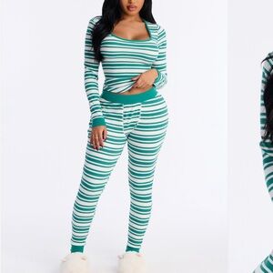 Fashion Nova Green pjs medium